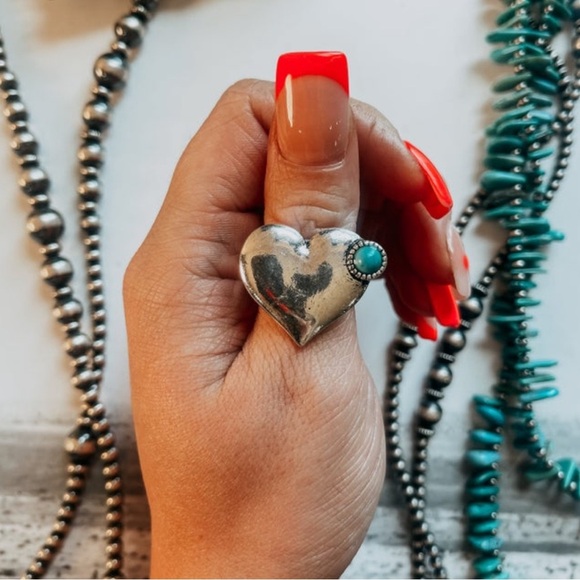 Silver/Turquoise Heart Ring | NEW/NWT💙🩶🤠 - Picture 1 of 2